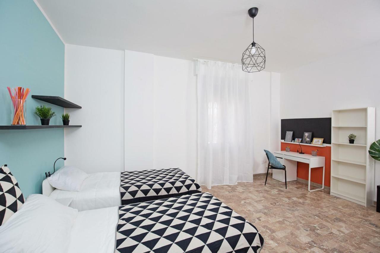 Ponte Tiberio Apartment Rimini Esterno foto