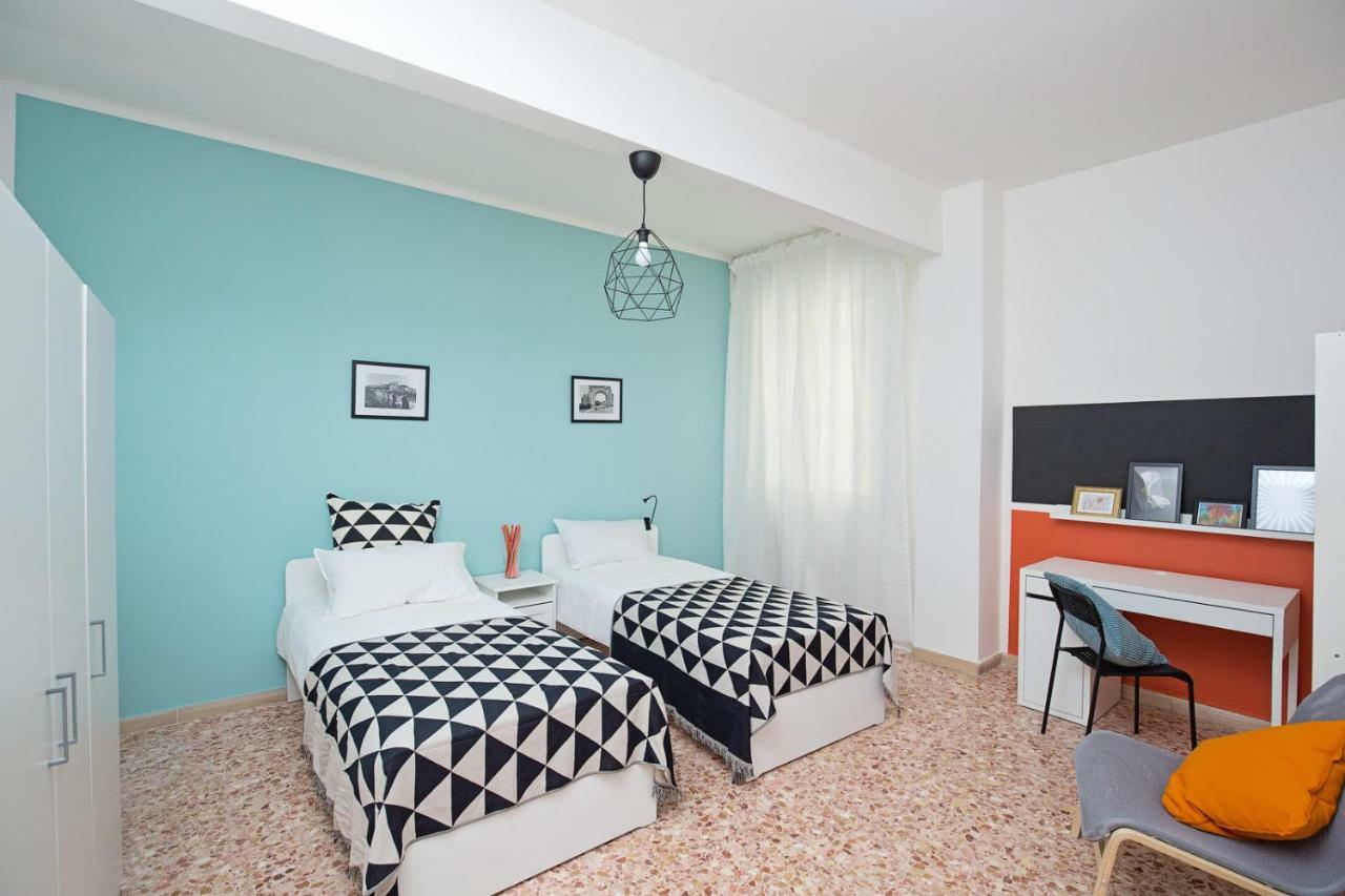 Ponte Tiberio Apartment Rimini Esterno foto