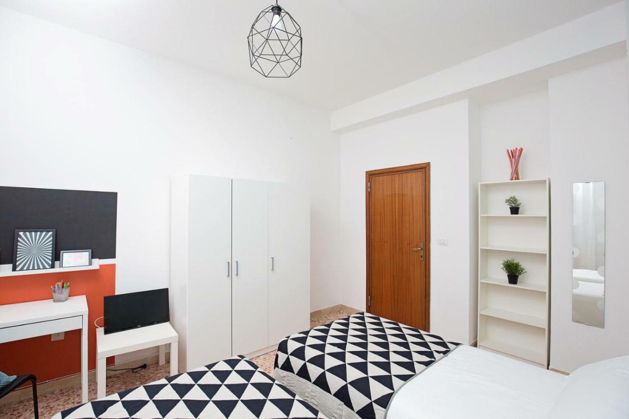Ponte Tiberio Apartment Rimini Esterno foto